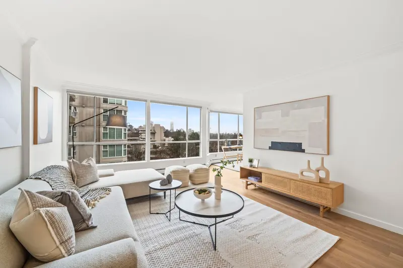 809 518 MOBERLY ROAD - photo 4 of 25