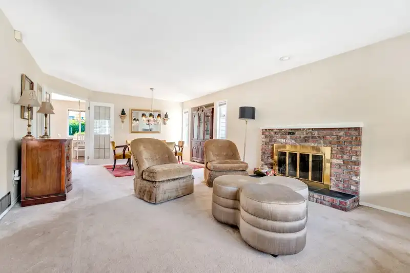 3452 CLEARBROOK ROAD - photo 4 of 30
