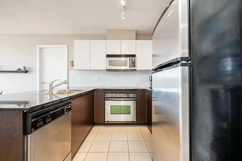 1504 4178 DAWSON STREET - photo 4 of 38