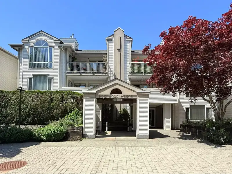 210 19122 122 AVENUE - photo 1 of 21