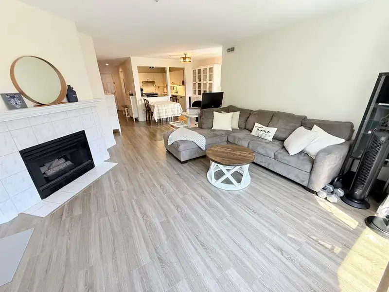 210 19122 122 AVENUE - photo 3 of 21