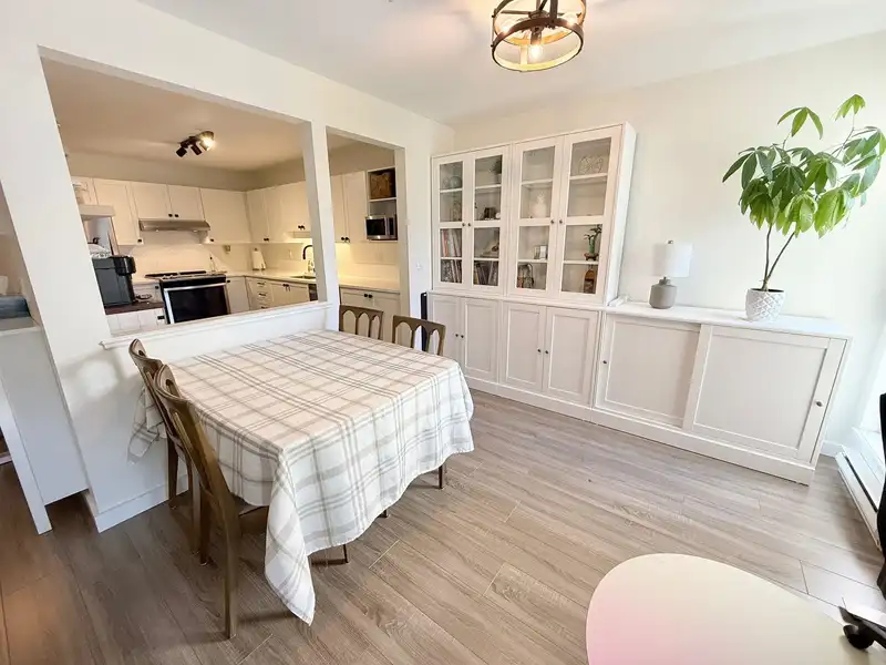 210 19122 122 AVENUE - photo 4 of 21