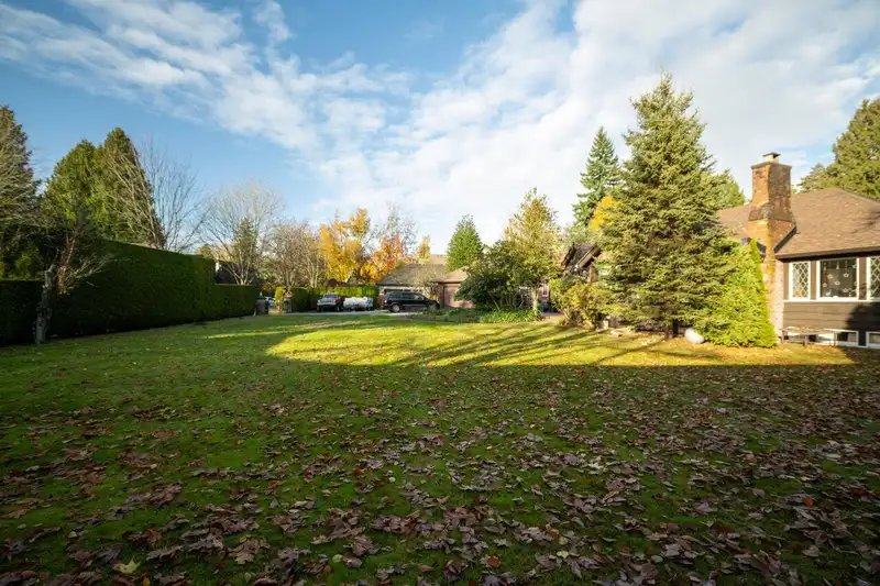 6476 ADERA STREET - photo 4 of 9