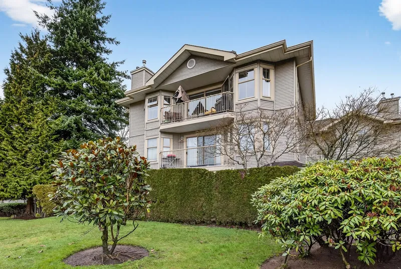 201 10720 138 STREET - photo 2 of 25