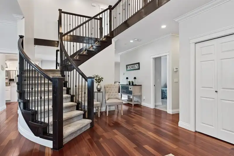 21857 51 AVENUE - photo 3 of 25