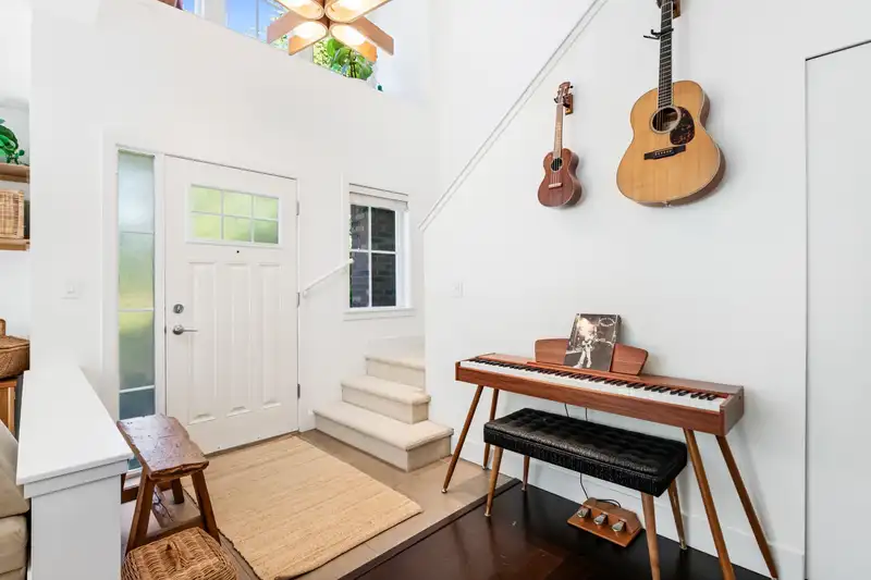 174 2450 161A STREET - photo 3 of 40