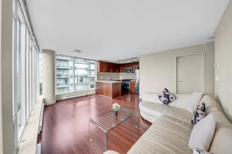 703 8288 LANSDOWNE ROAD - photo 3 of 14