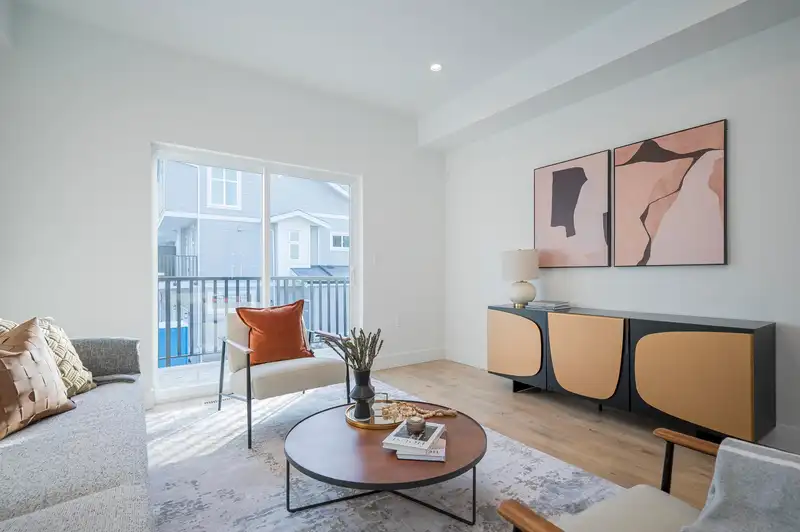 12 12770 105 AVENUE - photo 2 of 39