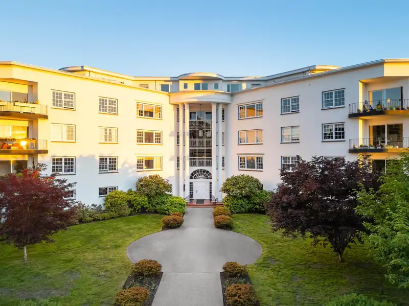 314 2890 POINT GREY ROAD - photo 2 of 39