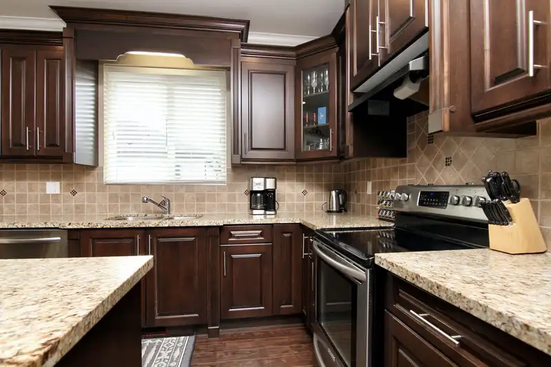 24916 108B AVENUE - photo 4 of 40