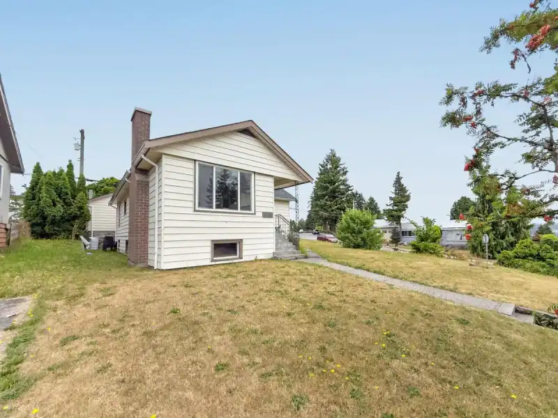 319 E EIGHTH AVENUE - photo 1 of 8
