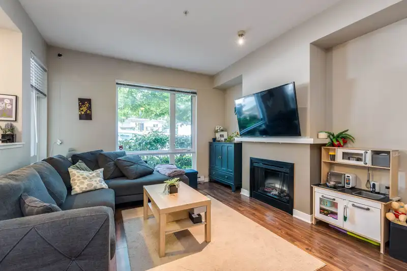 128 13321 102A AVENUE - photo 1 of 20