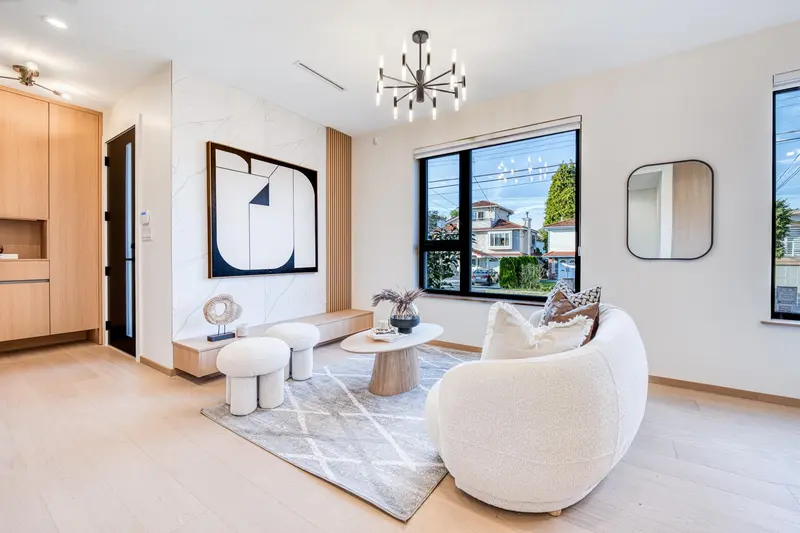 1 968 E 55TH AVENUE - photo 4 of 25