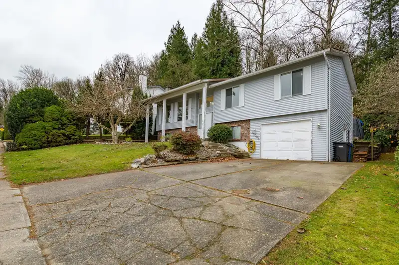 35084 MCKEE ROAD - photo 1 of 36