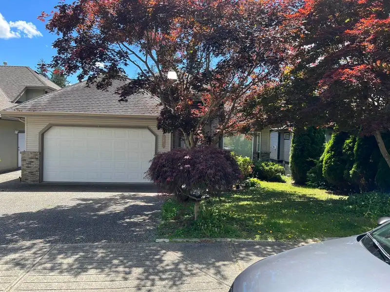 23776 110 AVENUE - photo 3 of 8