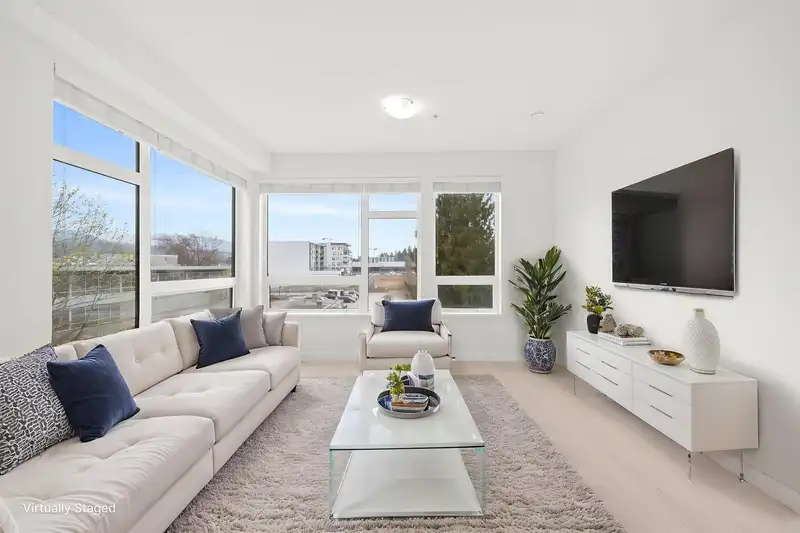 405 3038 ST GEORGE STREET - photo 2 of 39