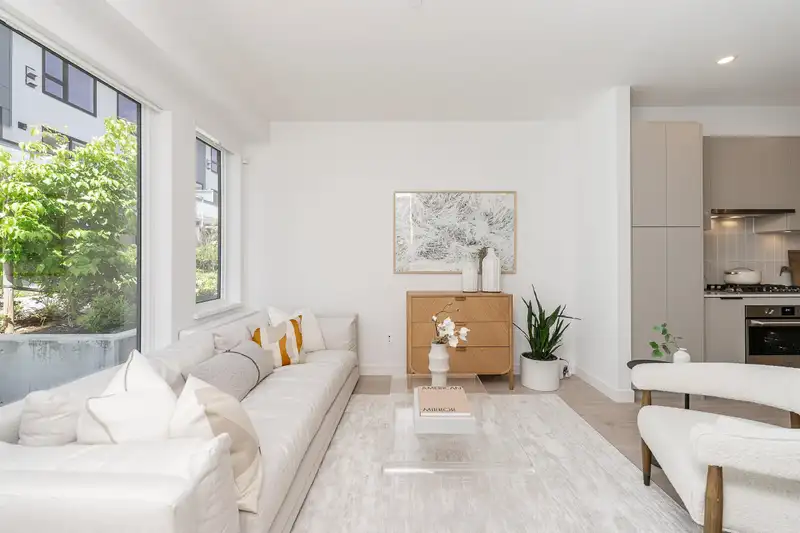 130 921 GRANT STREET - photo 2 of 40