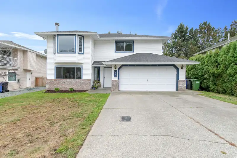 2890 CROSSLEY DRIVE - photo 2 of 30