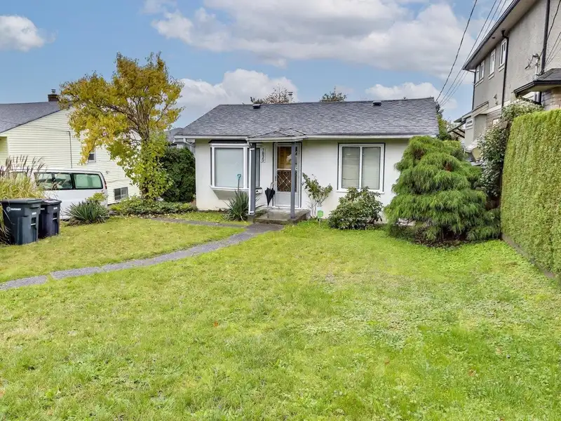 7820 14TH AVENUE - photo 1 of 24