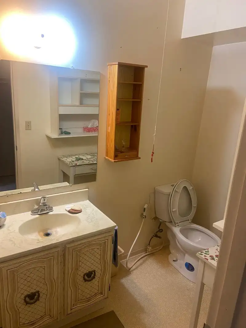 210 11901 89A AVENUE - photo 2 of 16