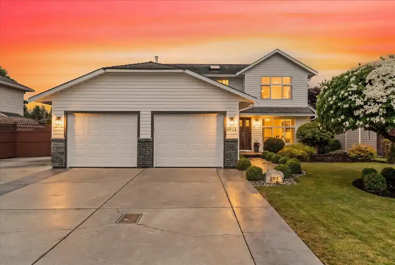6914 GLENEDEN STREET - photo 2 of 40