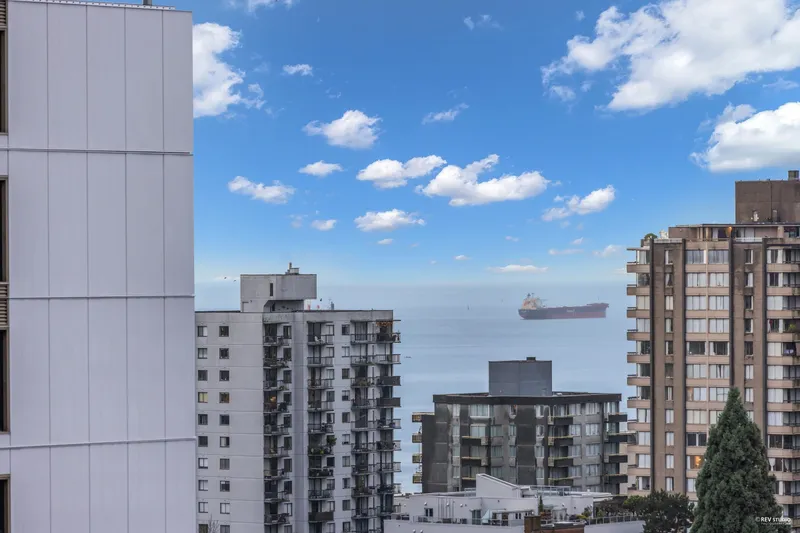 1805 1133 HORNBY STREET - photo 1 of 25