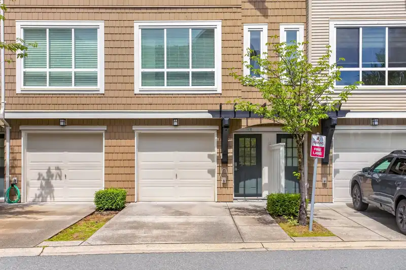 6 1295 SOBALL STREET - photo 3 of 34