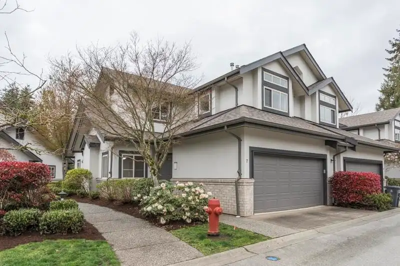 7 3387 KING GEORGE BOULEVARD - photo 1 of 40