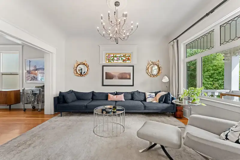739 E 24TH AVENUE - photo 3 of 40