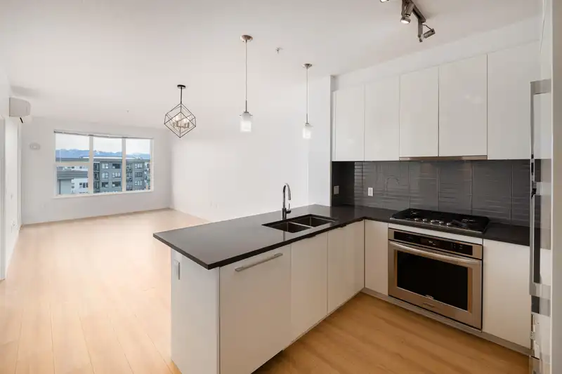 608 9311 ALEXANDRA ROAD - photo 1 of 21