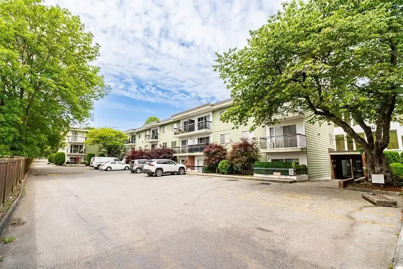 135B 8635 120 STREET - photo 2 of 27