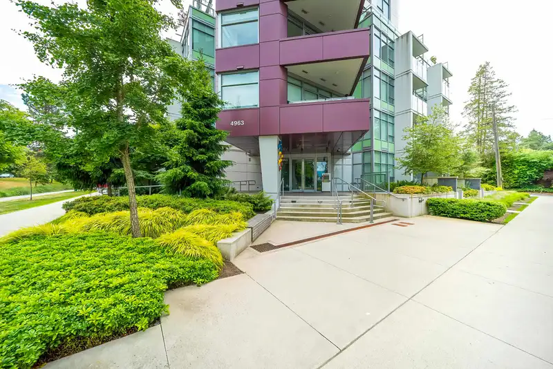 209 4963 CAMBIE STREET - photo 3 of 23