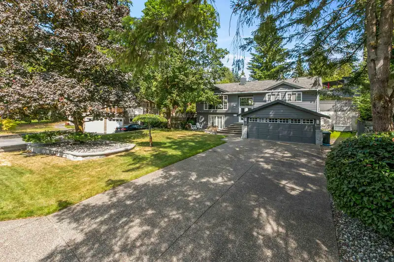 3610 REGENT AVENUE - photo 1 of 38