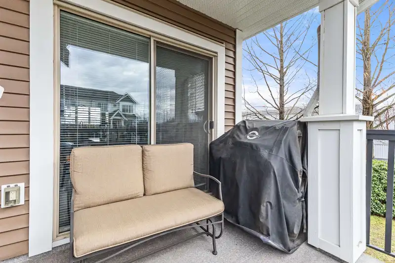 16 32633 SIMON AVENUE - photo 3 of 33