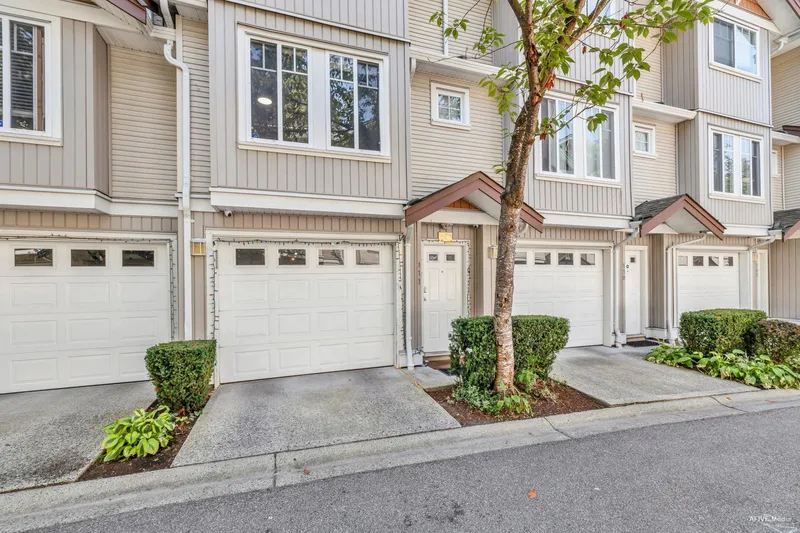 111 12711 64 AVENUE - photo 3 of 25