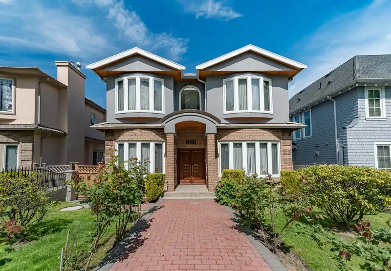 2727 W 24 AVENUE - photo 1 of 29