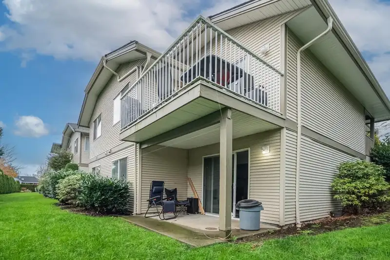 8 3635 BLUE JAY STREET - photo 2 of 25