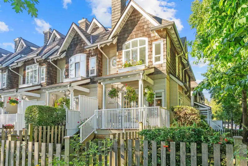 1 8581 JELLICOE STREET - photo 1 of 40