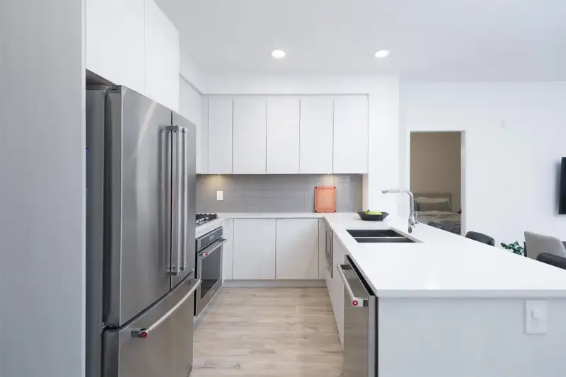 414 621 REGAN AVENUE - photo 4 of 29