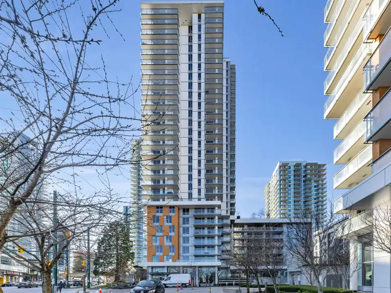 1608 455 SW MARINE DRIVE - photo 2 of 24