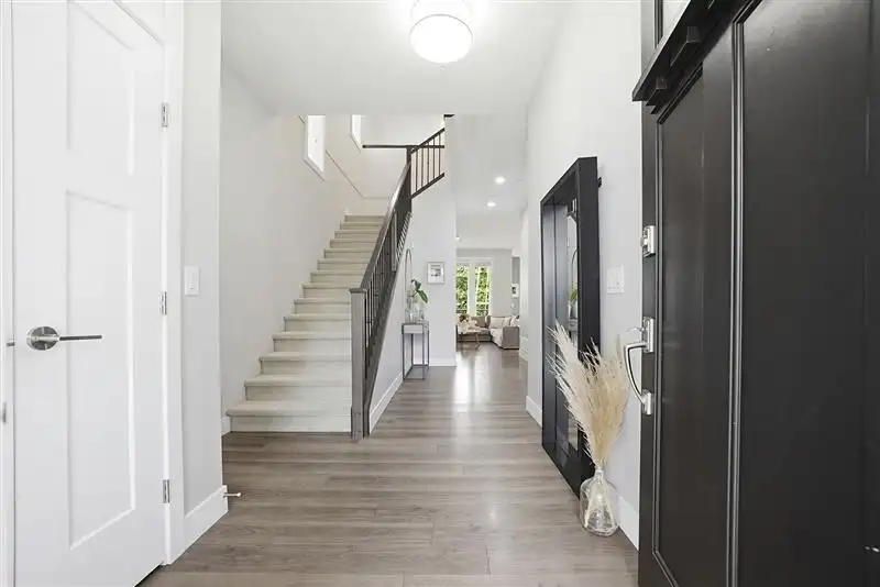 13542 NELSON PEAK DRIVE - photo 2 of 40