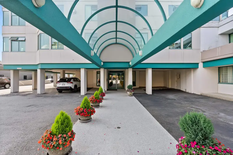 1003 32440 SIMON AVENUE - photo 4 of 25