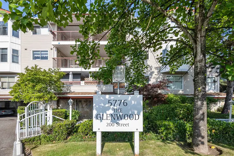 307 5776 200 STREET - photo 3 of 36