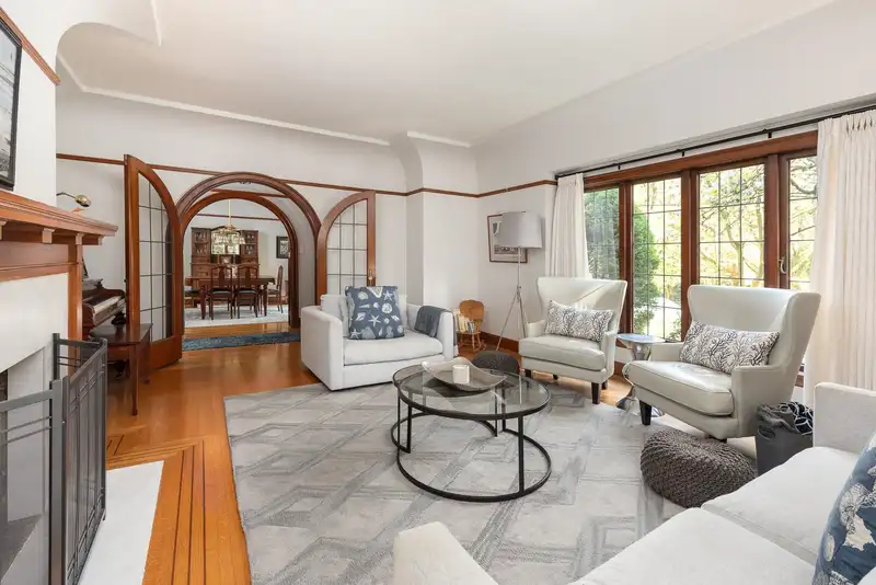 505 QUEENS AVENUE - photo 3 of 36