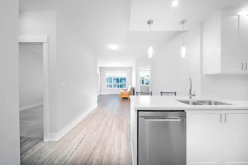 3611 2180 KELLY AVENUE - photo 2 of 20
