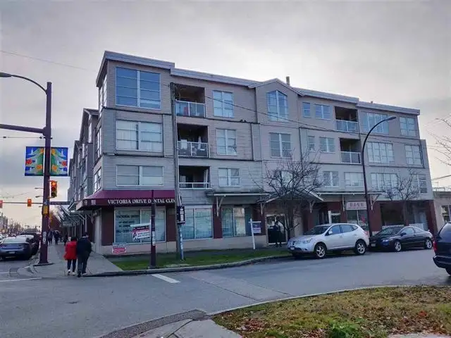 213 1958 E 47TH AVENUE - photo 2 of 23
