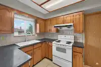 196 E 58TH AVENUE - thumbnail 35