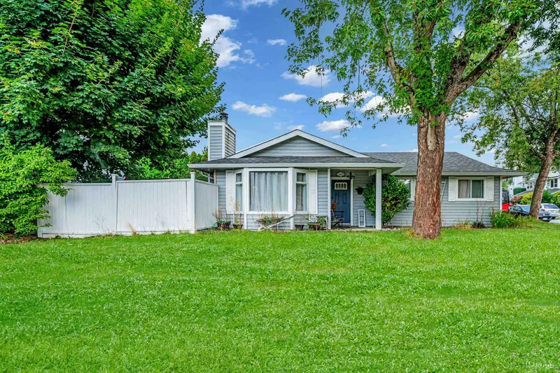 22641 KENDRICK LOOP - photo 2 of 25