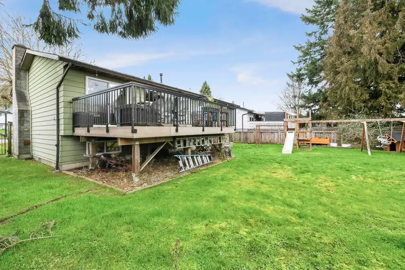 7084 PAPUC PLACE - photo 4 of 40
