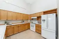 37 323 GOVERNORS COURT - thumbnail 6